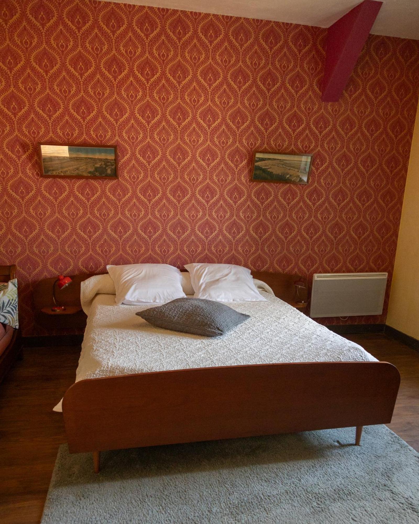 Le Domaine Du Meunier Hotell Mortagne-sur-Gironde Exteriör bild